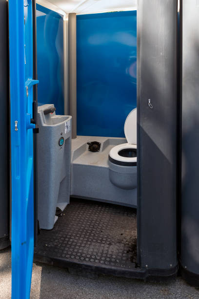 Professional porta potty rental in Lynn, IN