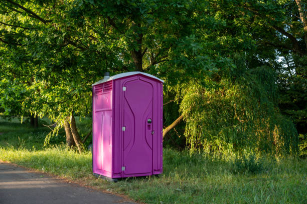 Best Portable restroom trailer rental  in Lynn, IN